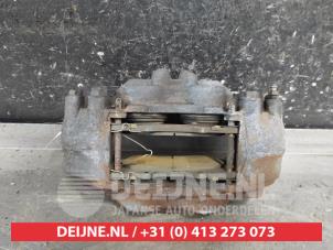 Toyota Hilux Front brake calliper, right O669830 photo 3