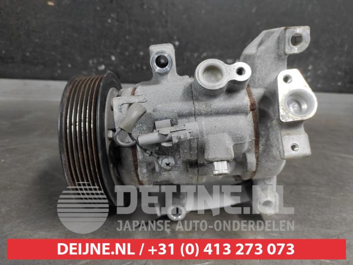 Toyota Hilux Air conditioning pump O669839