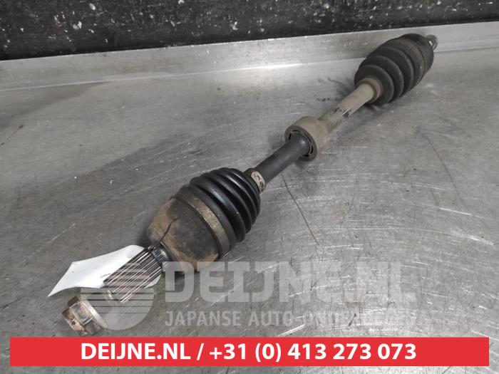 Mazda 2 Aandrijfas links-voor O669965