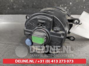 Toyota Prius Plus Fog light, front left O670002 photo 2