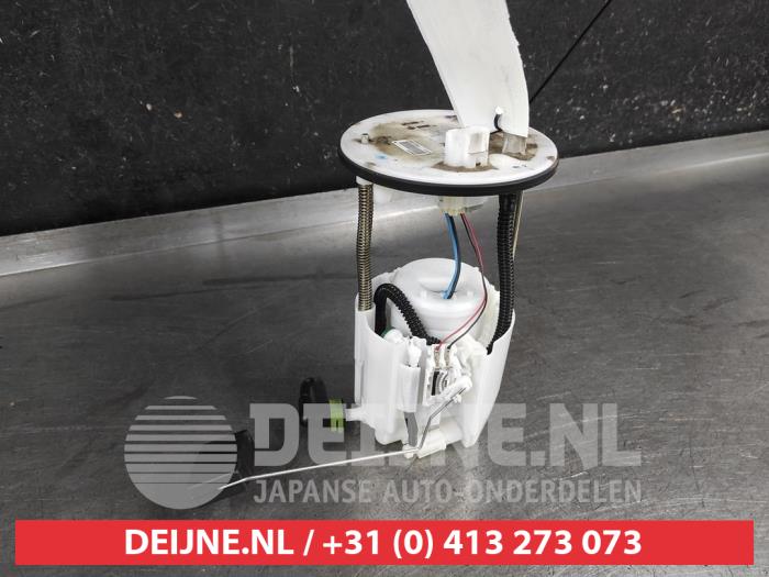 Gebruikte Tank element Pomp Mazda CX-5 II (KF) 2.5 SkyActiv-G 194 16V 4WD Prijs € 125,00 Margeregeling aangeboden door V.Deijne Jap.Auto-onderdelen BV