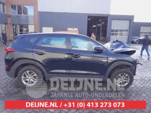 Hyundai Tucson Side skirt, right O670226 photo 3
