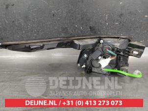 Nissan Qashqai Rücklicht rechts O670260 foto 2