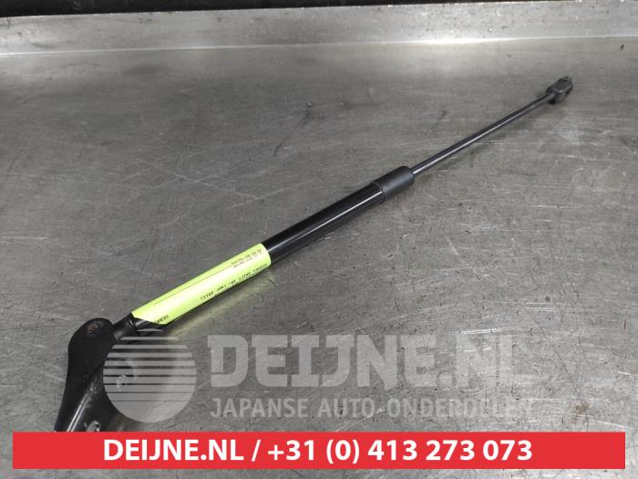 Suzuki Swift Gasdemper links-achter O670241