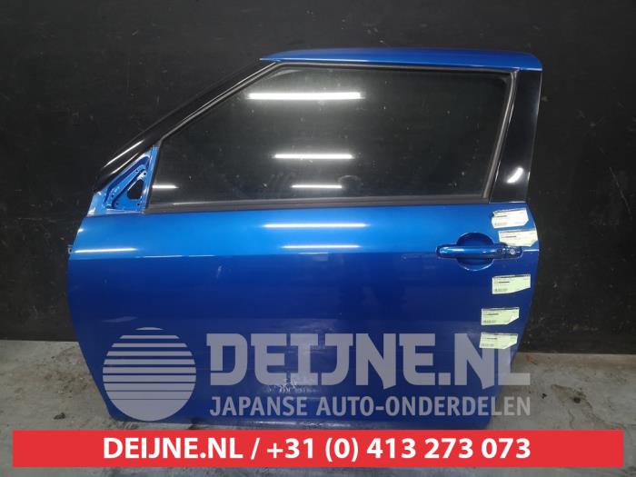Suzuki Swift Tür 2-türig links O670350