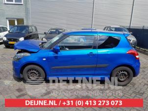 Suzuki Swift Door 2-door, left O670350 photo 3
