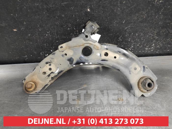 Mazda CX-30 Querlenker unten links vorne O670495