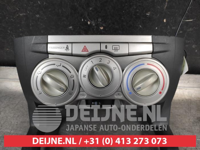Daihatsu Sirion Kachel Bedieningspaneel O670571