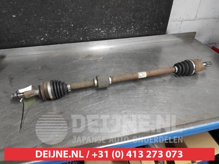 Kia Picanto Aandrijfas rechts-voor O670612
