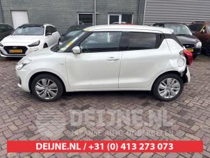 Suzuki Swift Türscheibe 4-türig links vorne O670630 foto 2