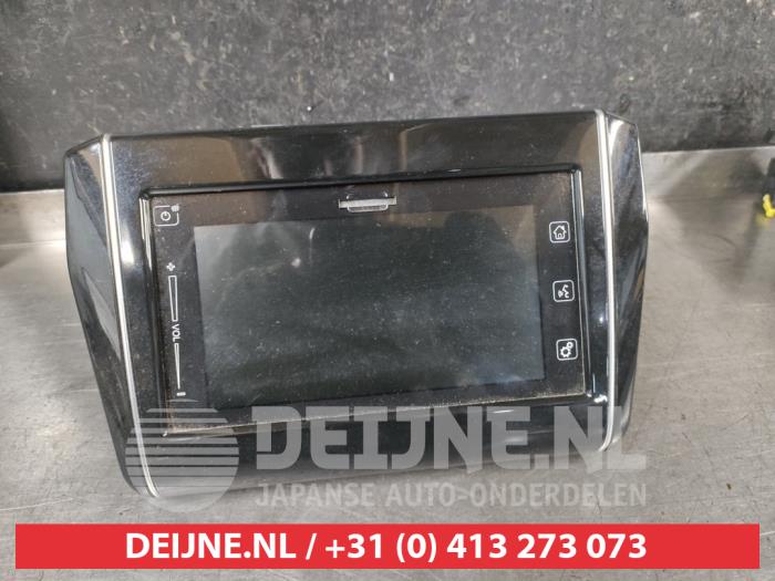 Suzuki Swift Radio O670648