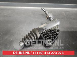 Suzuki Swift Kupplung Hilfszylinder O670681 foto 2