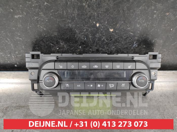 Mazda CX-5 Heater control panel O670684