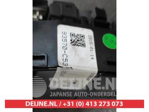 Kia Sorento Multi-functional window switch O670731 photo 2