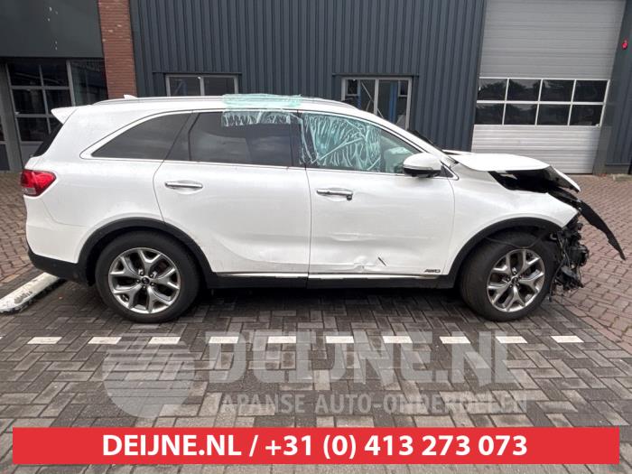 Kia Sorento Türscheibe 4-türig rechts vorne O670755
