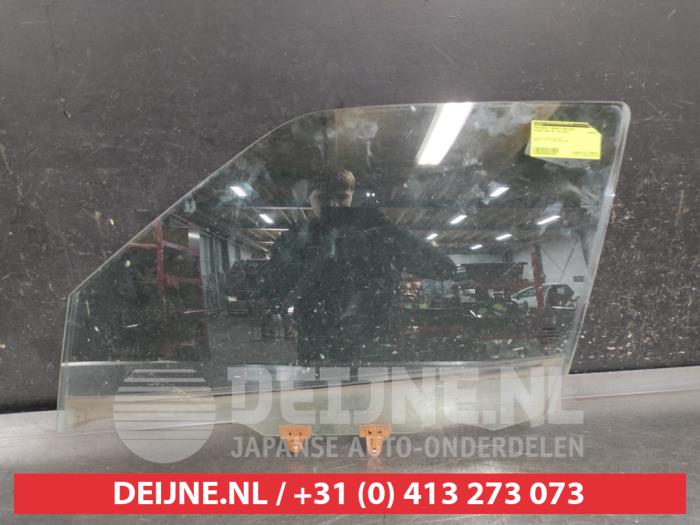 Nissan Juke Türscheibe 4-türig links vorne O670799