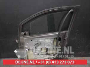 Chevrolet Spark Front door 4-door, right O670859 photo 2
