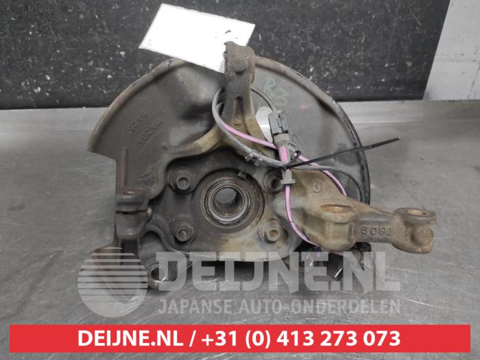 Mazda 3 Achsschenkel links vorne O670893