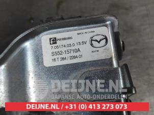 Mazda 3 Extra waterpomp O670909 foto 2