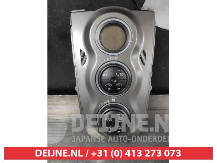 Toyota Yaris Kachel Bedieningspaneel O671025