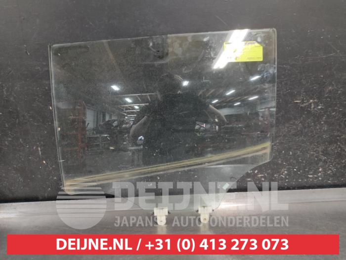 Kia Stonic Portierruit 4Deurs links-achter O671034