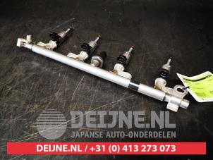 Mazda MX-5 Fuel injector nozzle O671036 photo 2
