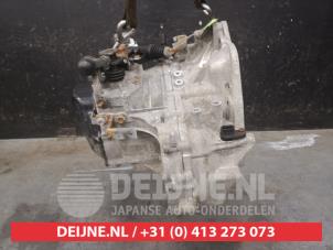 Suzuki Swift Gearbox O671111 photo 3