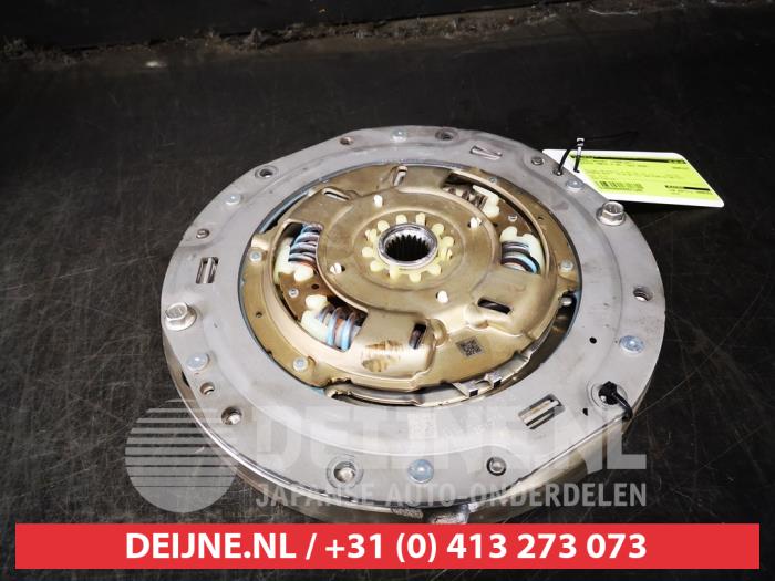 Gebruikte Koppelingsset (compleet) Toyota Yaris IV (P21/PA1/PH1) 1.5 12V Hybrid 115 Prijs € 50,00 Margeregeling aangeboden door V.Deijne Jap.Auto-onderdelen BV