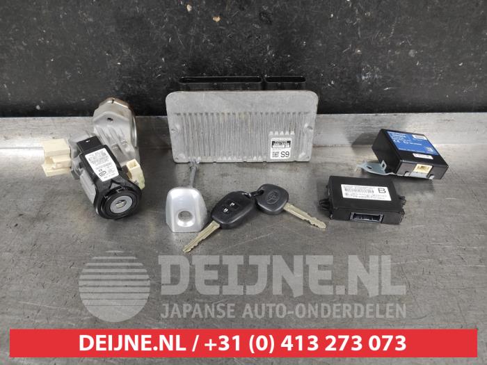 Toyota Verso-S Slotenset Cilinder (compleet) O671284