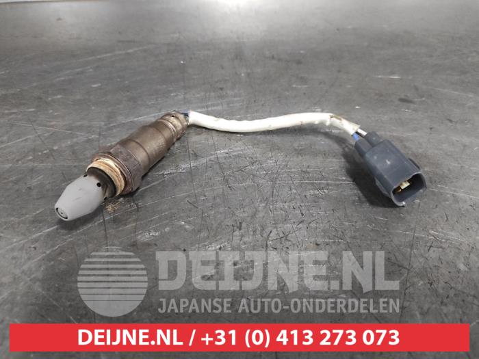 Lambda Sonde van een Toyota Verso S 1.33 16V Dual VVT-I 2011