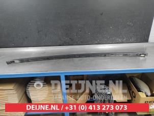 Hyundai Bayon Roof rail, right O671461 photo 2