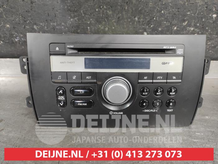 Suzuki SX-4 Radio O671559