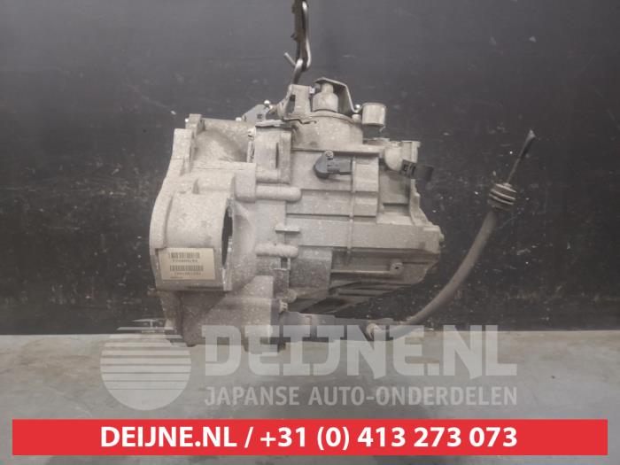 Mitsubishi Colt Gearbox O671593