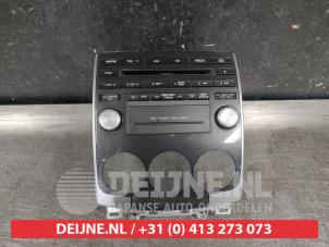 Gebruikte Radio Mazda 5 (CR19) 2.0i 16V Prijs op aanvraag aangeboden door V.Deijne Jap.Auto-onderdelen BV