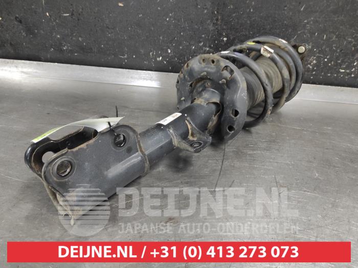 Kia Sorento Stoßdämpferstrebe rechts vorne O671675