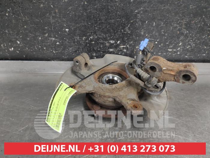 Suzuki SX-4 Achsschenkel links vorne O671753