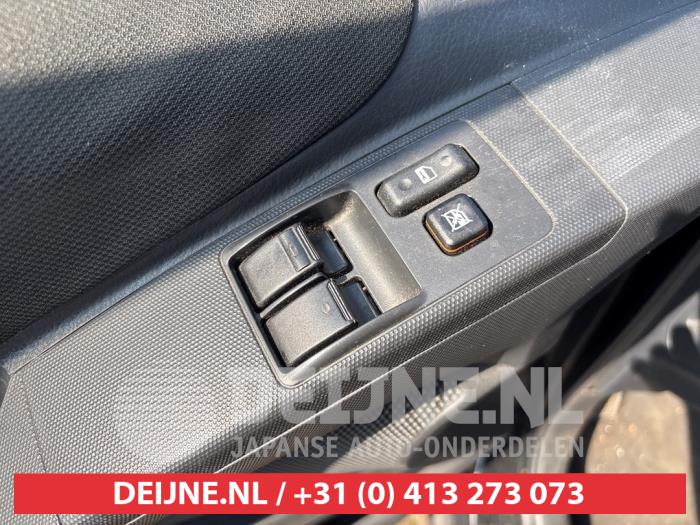 Toyota Corolla Verso Combischakelaar ramen O671847