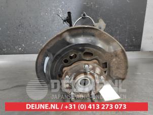 Toyota Auris Fusee links-voor O671831 foto 2