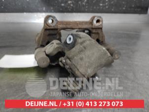 Mazda 5 Remklauw (Tang) links-achter O671839 foto 2