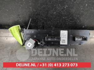 Kia Niro Heater control panel O671946 photo 2