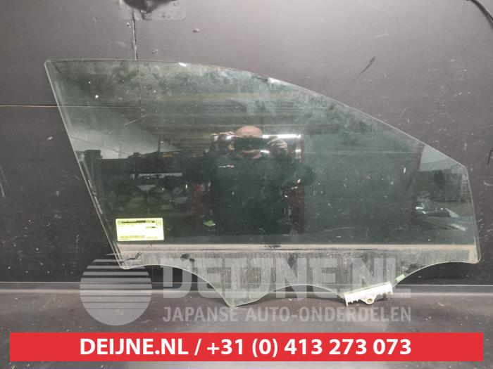 Kia Niro Türscheibe 4-türig rechts vorne O671941