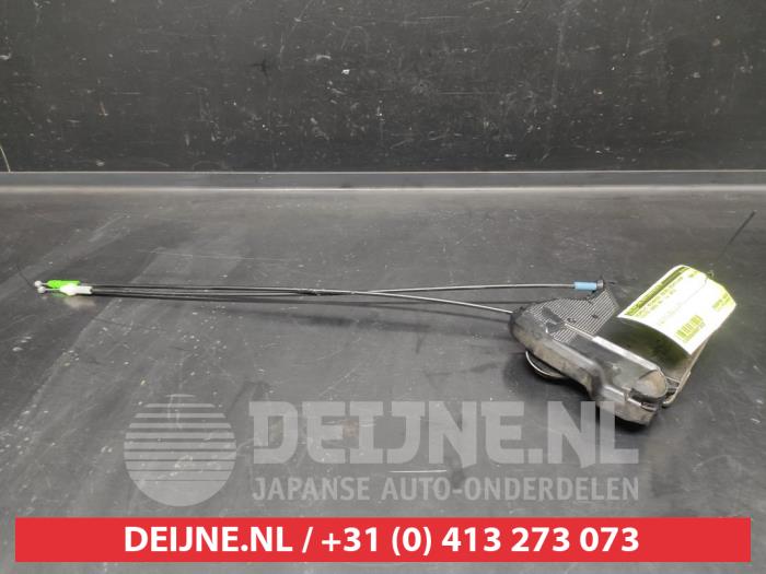 Toyota Verso Türschlossmechanik 4-türig rechts vorne O672025