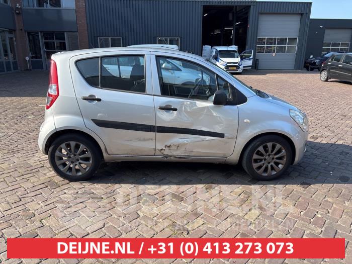 Suzuki Splash Driehoeks Ruit rechts-voor O672191