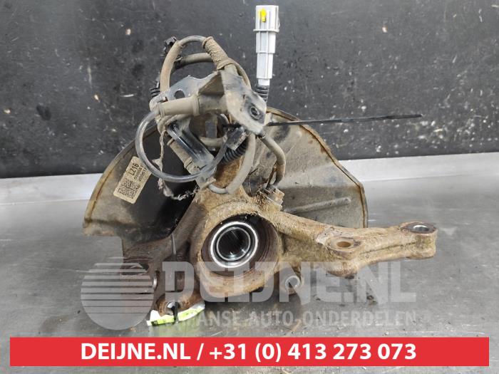 Kia Rio Achsschenkel links vorne O672283