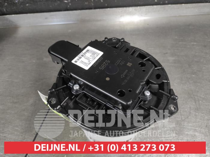 Toyota Corolla Kachel Ventilatiemotor O672297