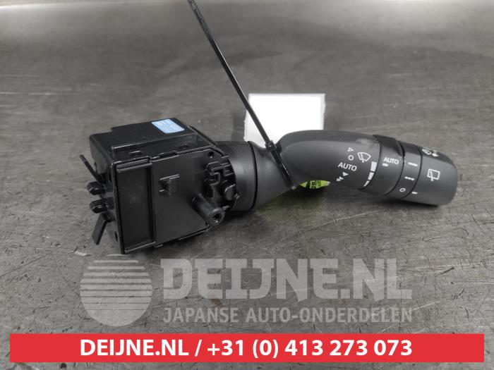 Toyota Corolla Ruitenwis Schakelaar O672332