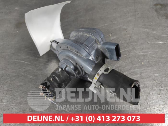 Toyota Corolla Extra waterpomp O672328