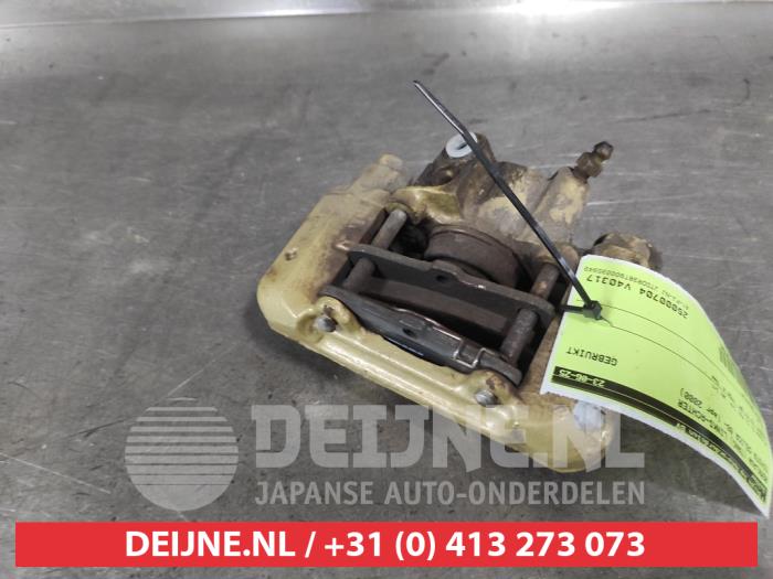 Toyota Celica Remklauw (Tang) links-achter O672530