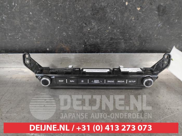 Kia Niro Radiobedienfeld O672665
