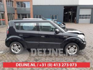 Kia Soul Front door 4-door, right O672707 photo 3
